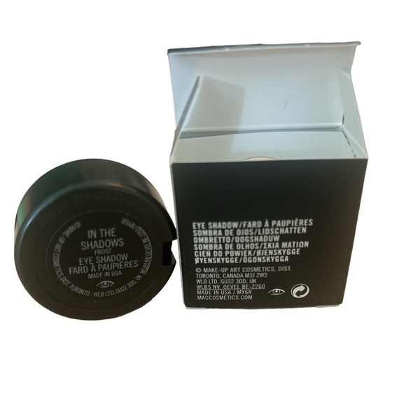 NIB MAC EYE SHADOW IN THE SHADOWS FROST - Picture 5 of 5